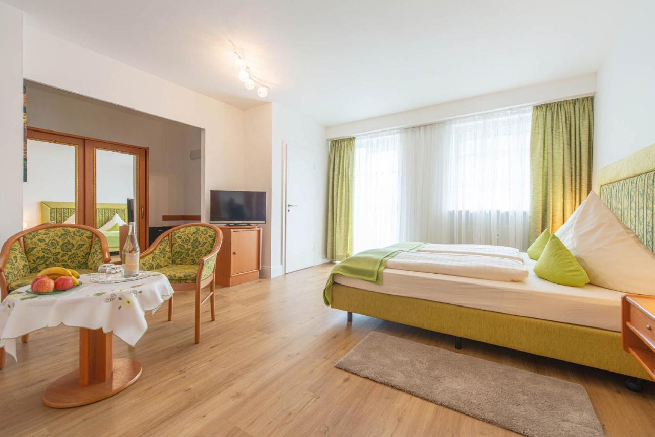 Hotel Garni Lichtquelle Bad Füssing Exteriör bild